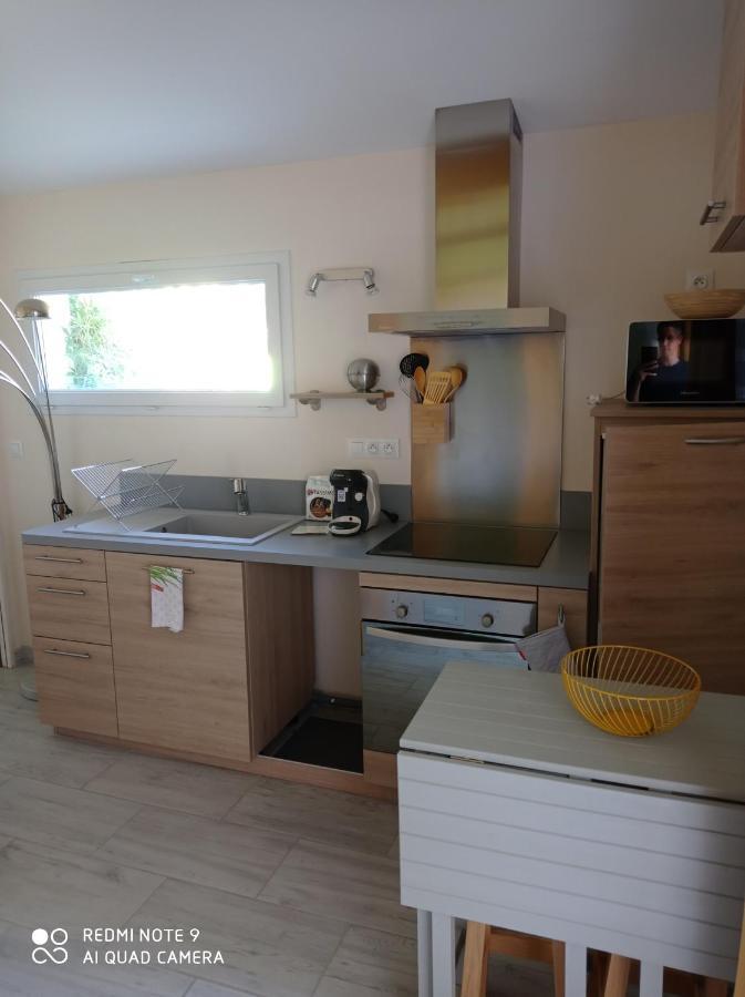 Agreable Appartement Au Calme Villeneuve  Екстериор снимка